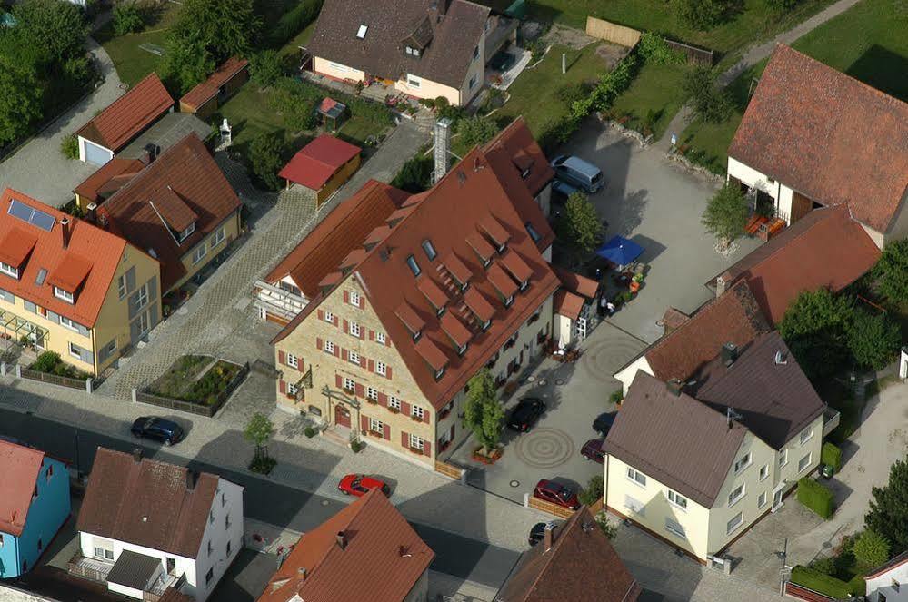Landgasthof Und Hotel Weisser Lowe Eckental Exterior photo